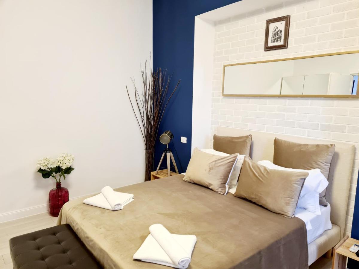 Metropole Apartments - Old City Boekarest Kamer foto