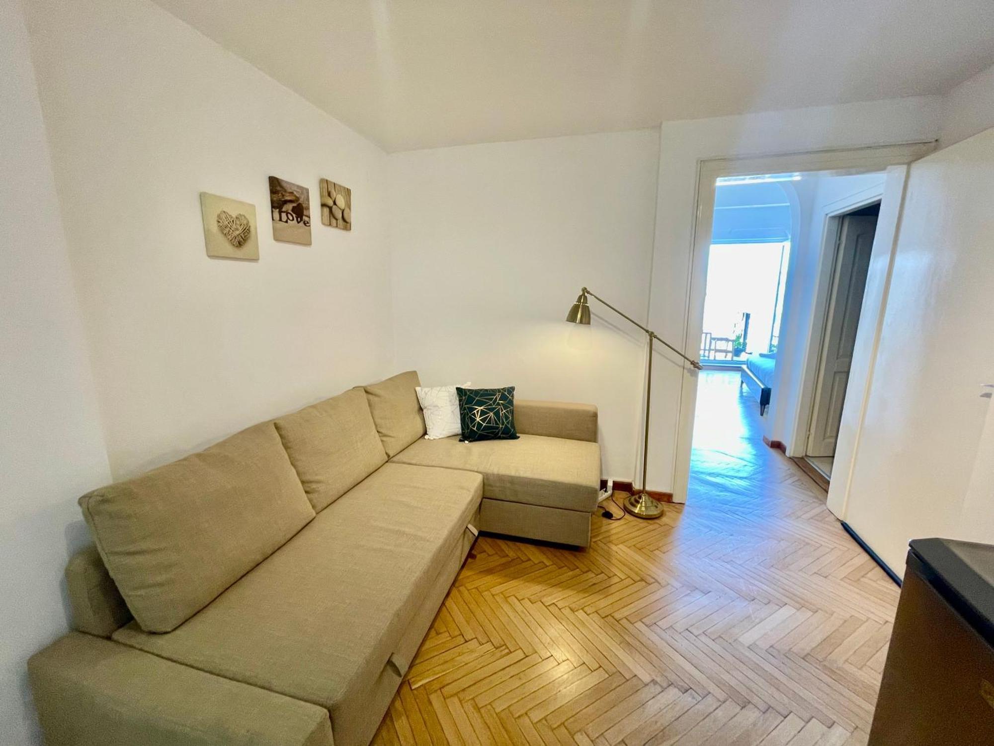 Metropole Apartments - Old City Boekarest Buitenkant foto